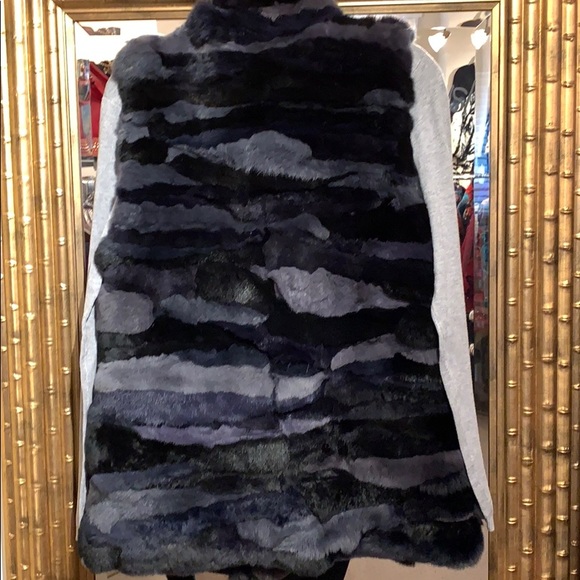 Metric Rabbit fur vest - Picture 4 of 4